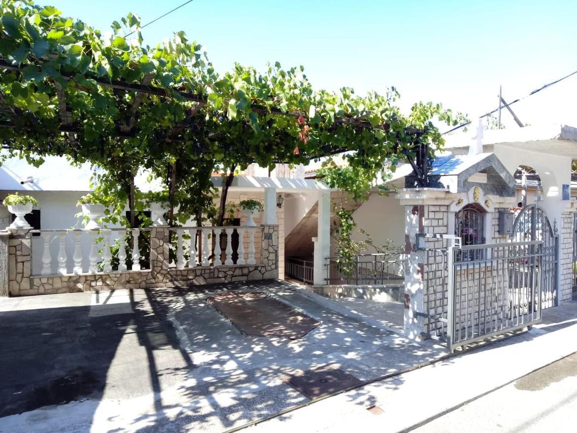 Marijan Apartments Криквеница Екстериор снимка
